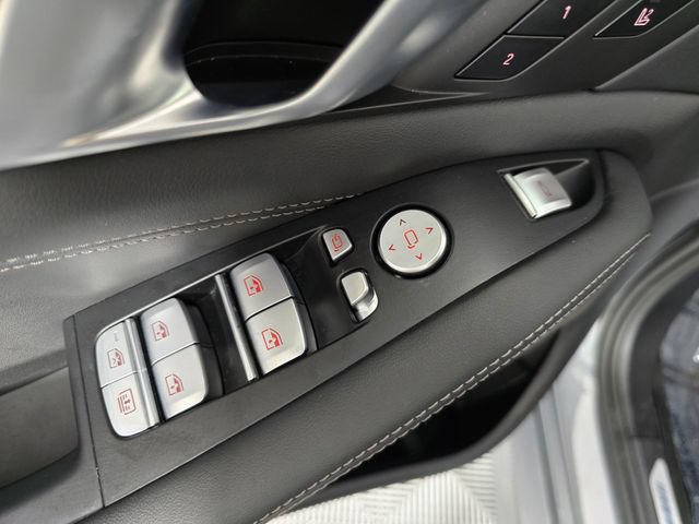 Used 2025 BMW X7 M60i AWD/4WD image 28