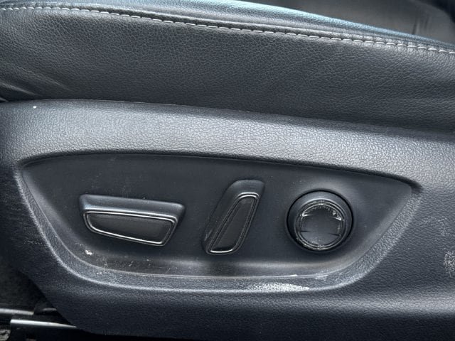 Used 2024 Toyota Camry XSE FWD image 27