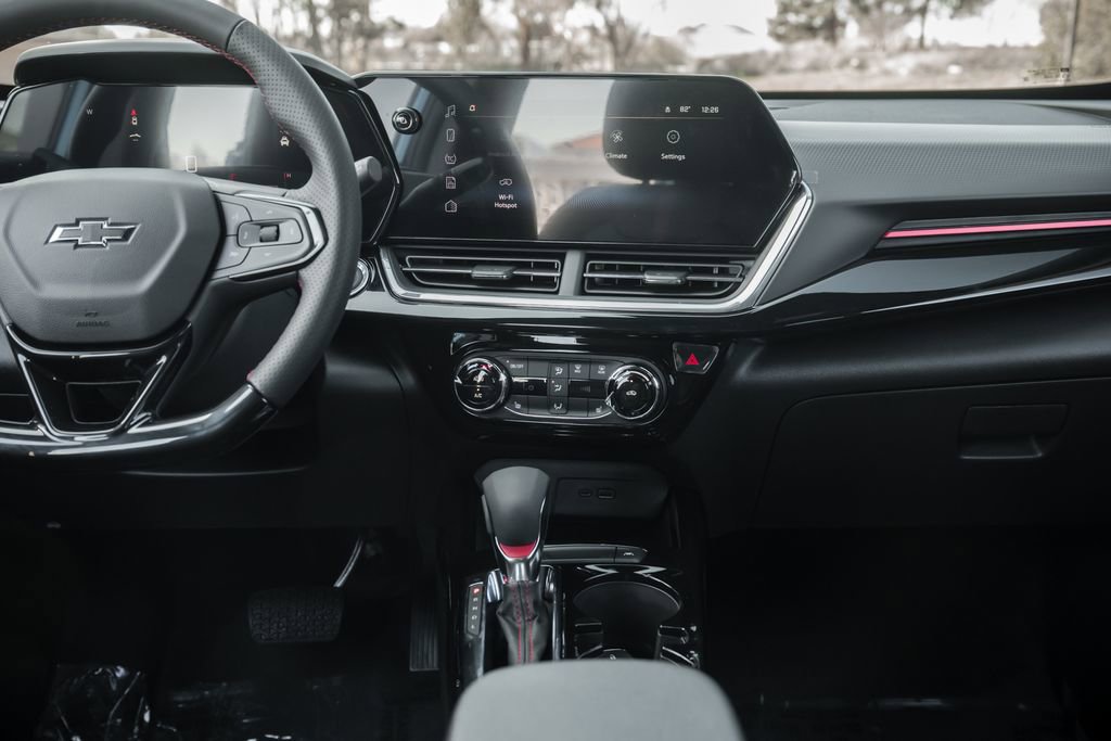 New 2026 Chevrolet Trax RS w/ Driver Confidence Package FWD image 25