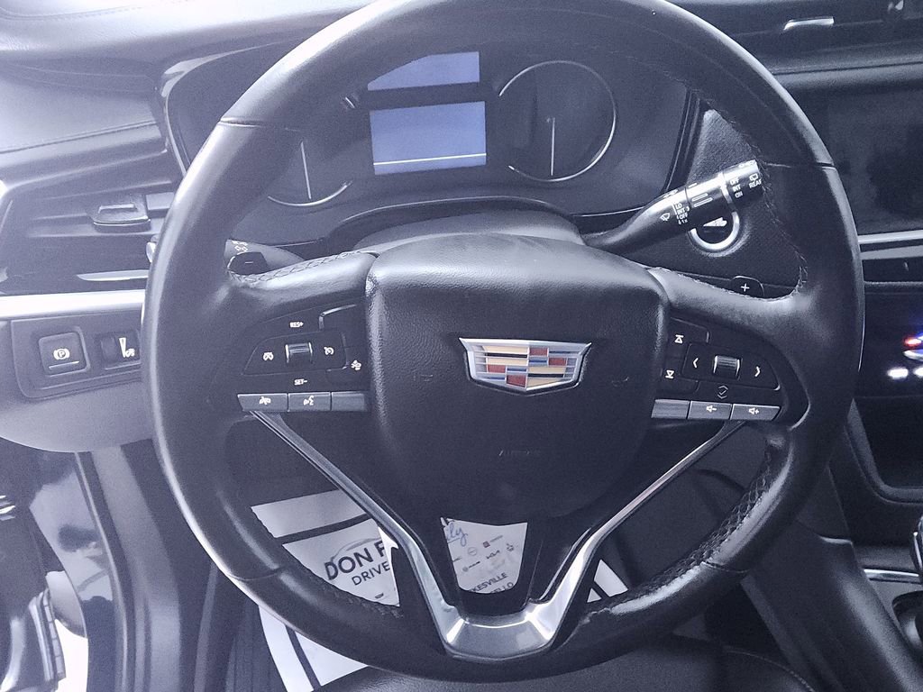 Used 2024 Cadillac XT6 Luxury w/ LPO, Floor Liner Package FWD image 14