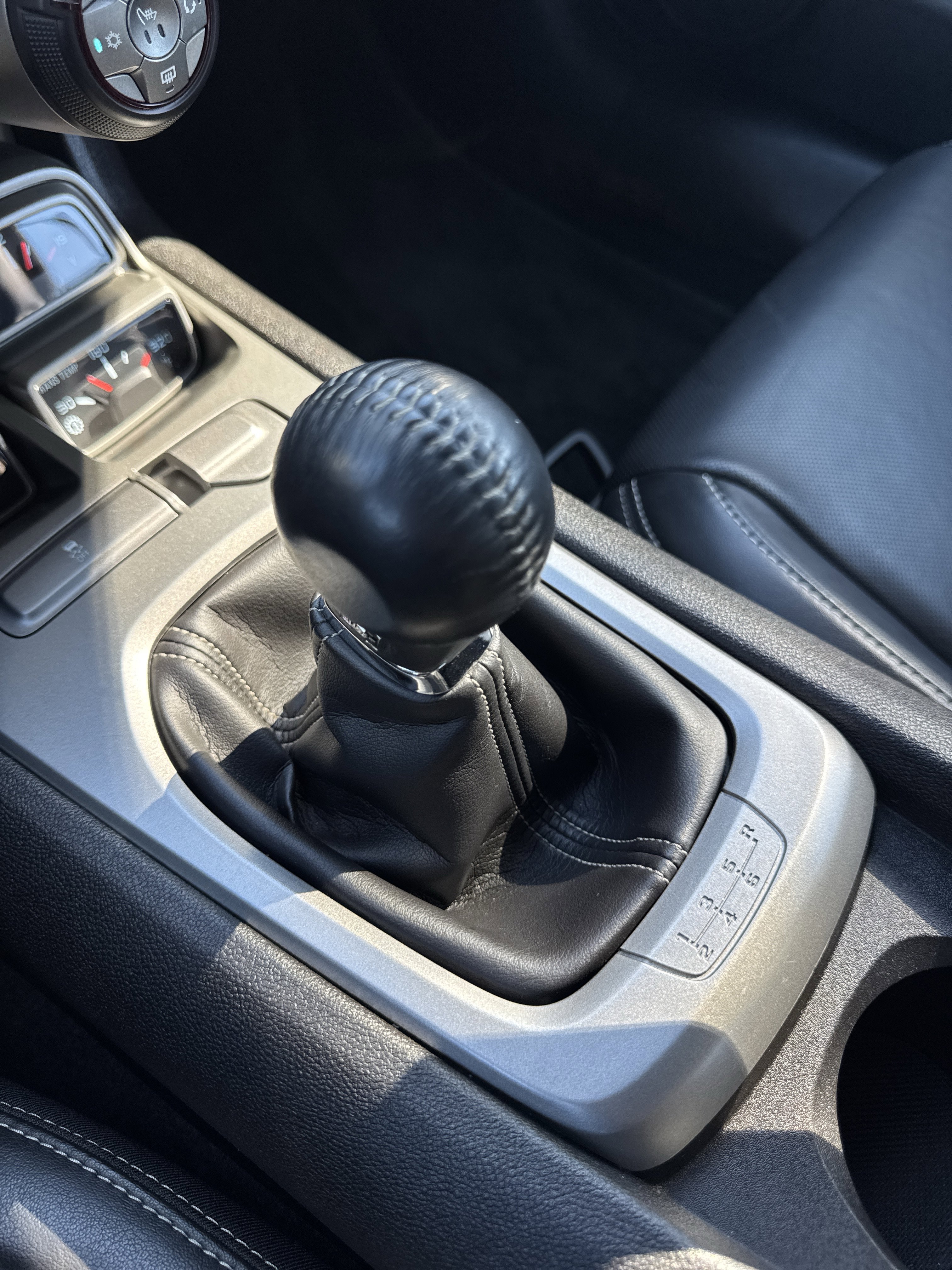 Used 2011 Chevrolet Camaro SS w/ RS Package image 32