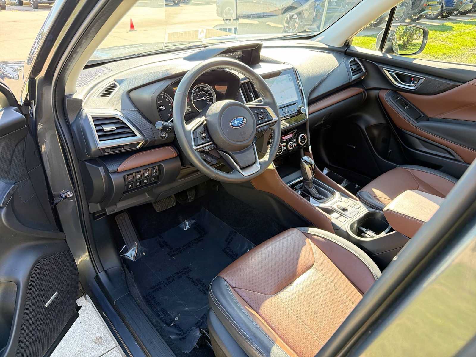 Certified 2023 Subaru Forester Touring AWD/4WD image 2