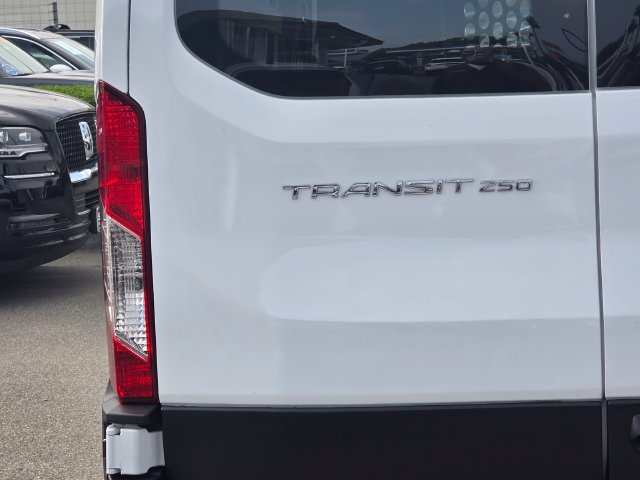 Used 2025 Ford Transit 250 Low Roof w/ Exterior Upgrade Package RWD image 6