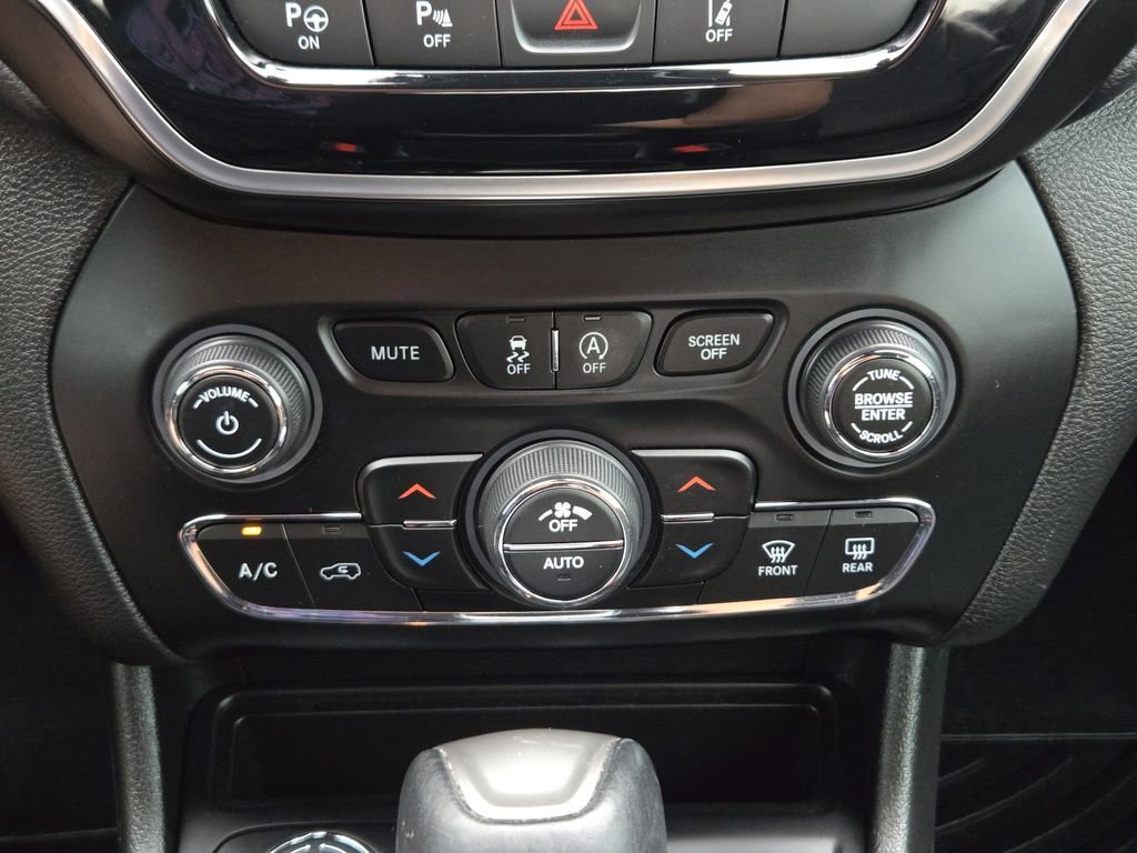 Used 2021 Jeep Cherokee High Altitude image 20