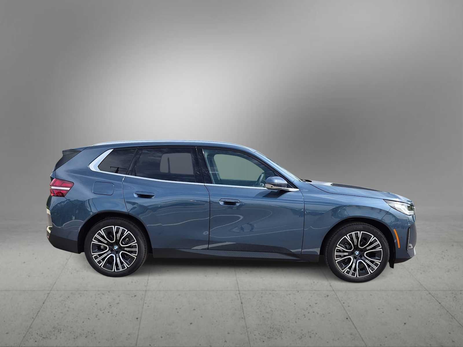 New 2026 BMW X3 xDrive30i w/ Premium Package AWD/4WD image 9