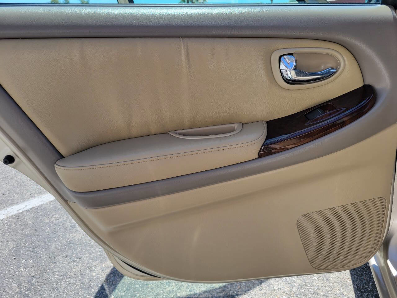 Used 2001 INFINITI I30 image 30