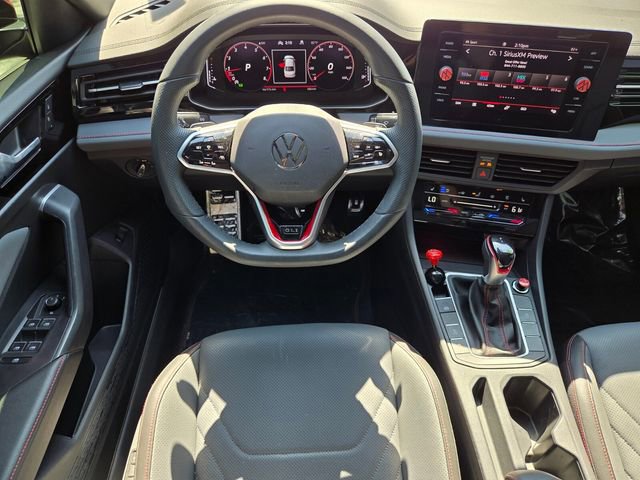 Used 2025 Volkswagen Jetta GLI Autobahn image 12