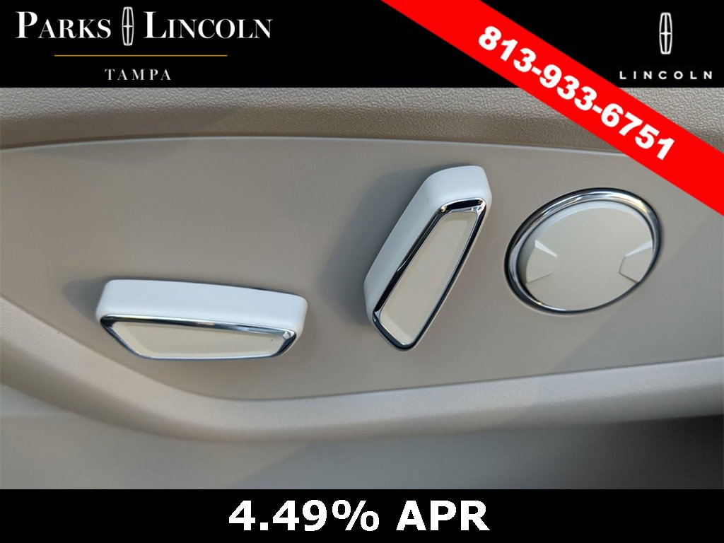 Certified 2022 Lincoln Nautilus FWD w/ Premium Package image 18