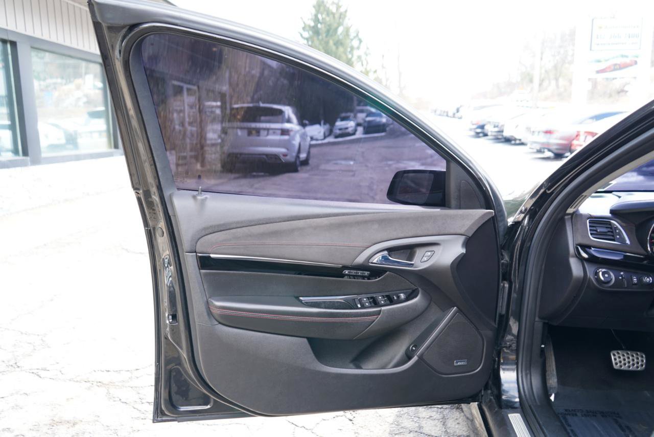 Used 2014 Chevrolet SS image 15