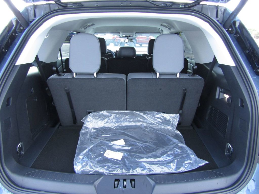 New 2026 Ford Explorer Active image 41