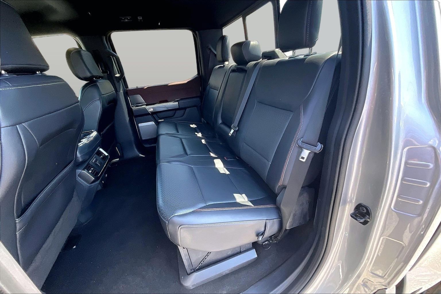 Used 2022 Ford F150 Lariat w/ Equipment Group 502A High AWD/4WD image 26