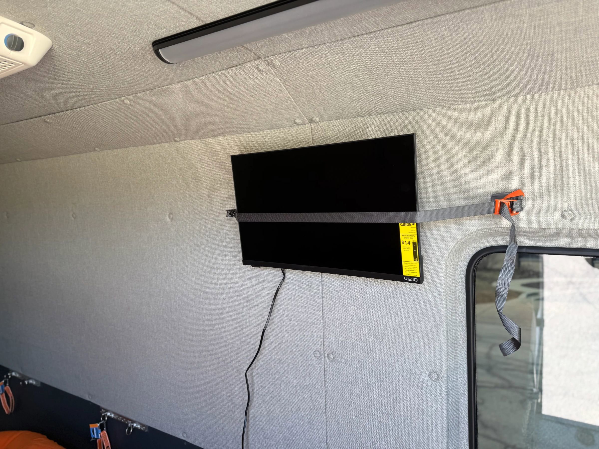 Used 2011 Mercedes-Benz Sprinter 2500 w/ Premium Pkg image 27