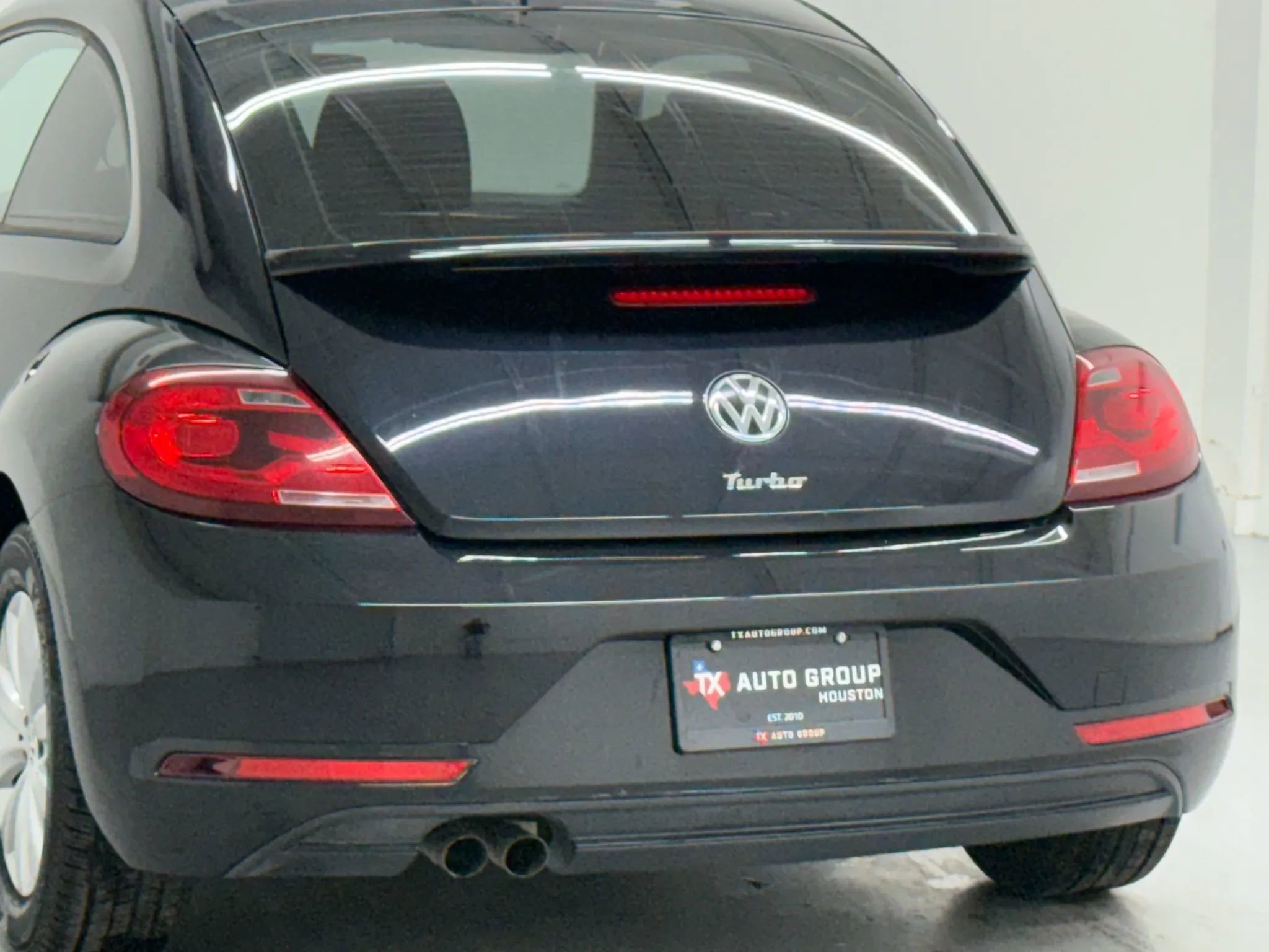 Used 2017 Volkswagen Beetle 1.8T S image 32