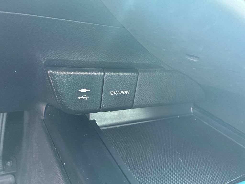 Used 2018 Toyota Camry SE w/ Moonroof Package FWD image 23