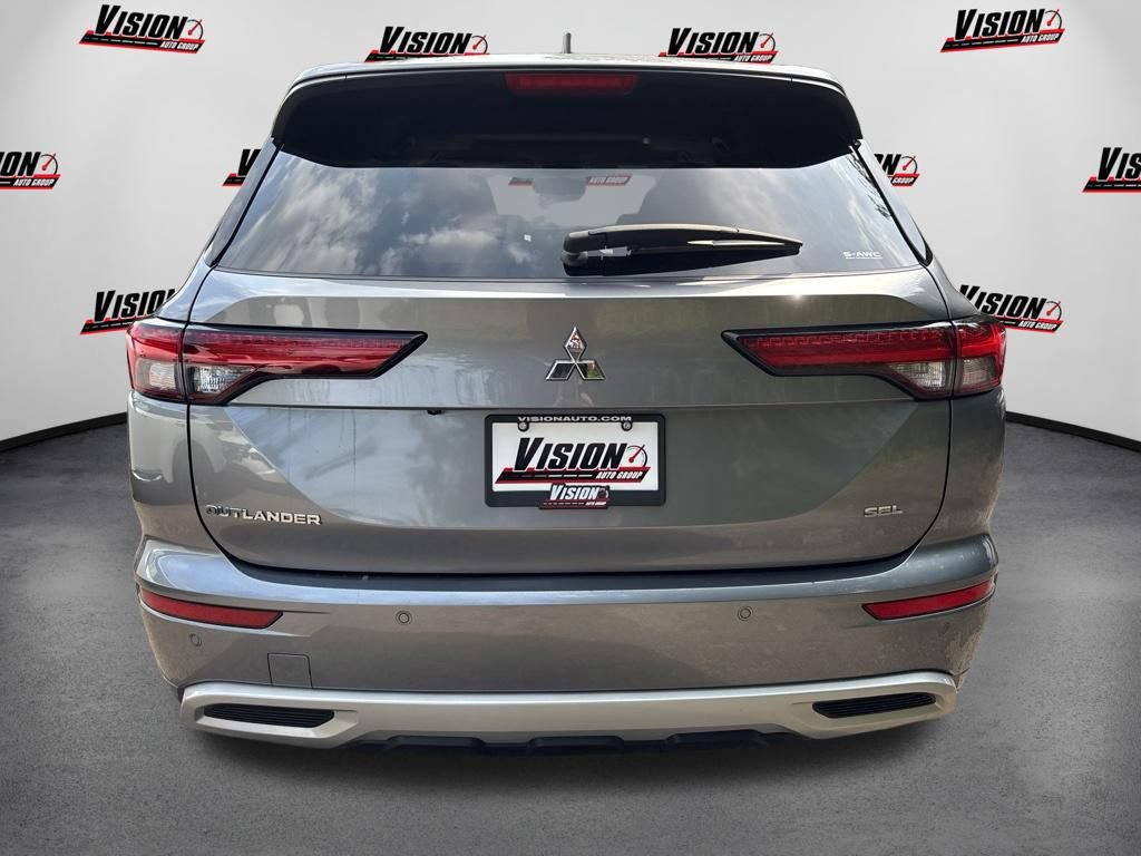 Used 2024 Mitsubishi Outlander SEL AWD/4WD image 6
