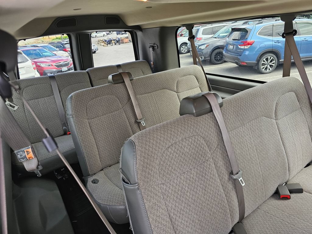 Certified 2025 Chevrolet Express 3500 LT RWD image 35