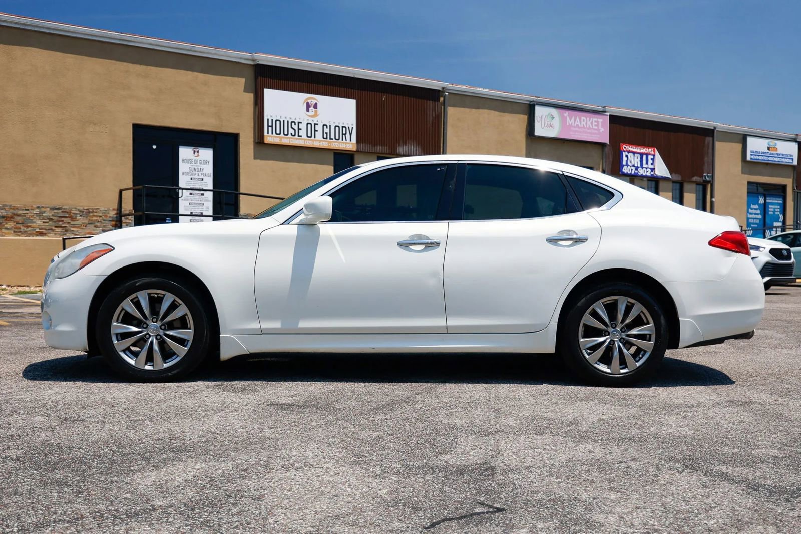 Used 2013 INFINITI M37 x w/ Premium Pkg AWD/4WD image 3
