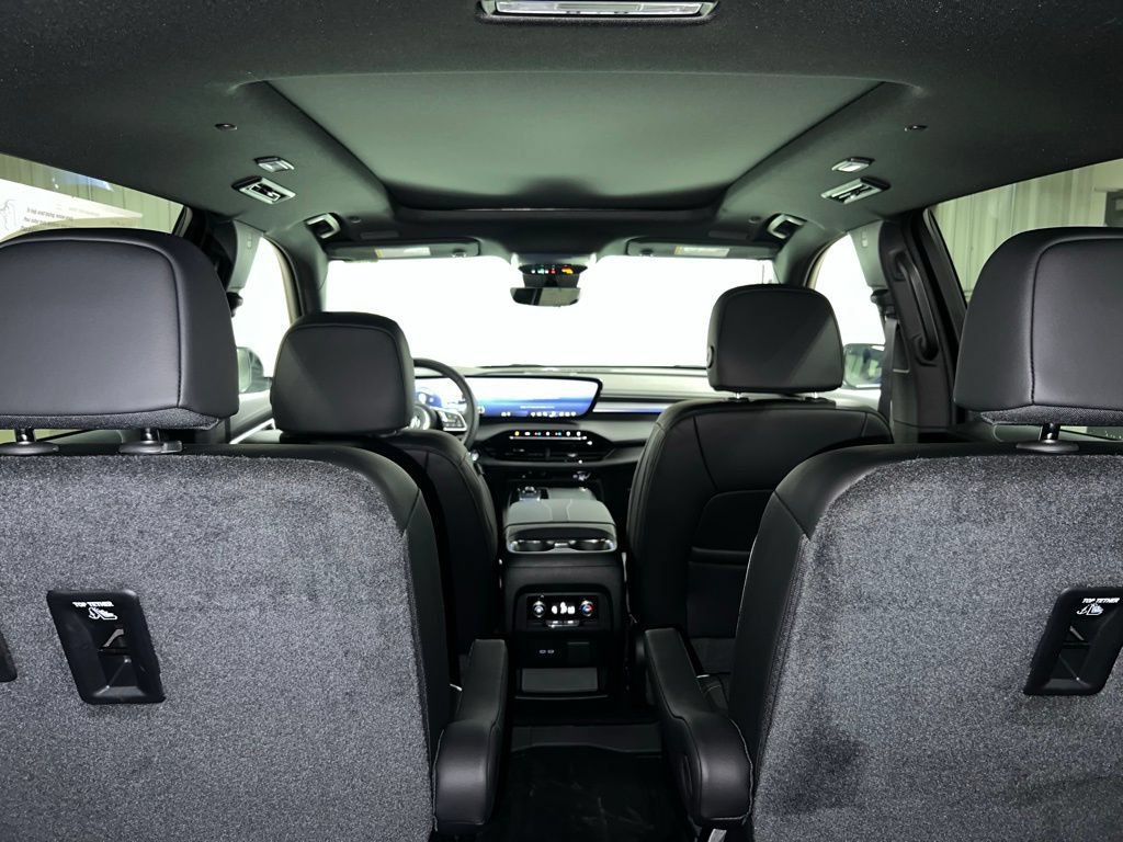 New 2026 Buick Enclave Sport Touring w/ Power Package FWD image 38