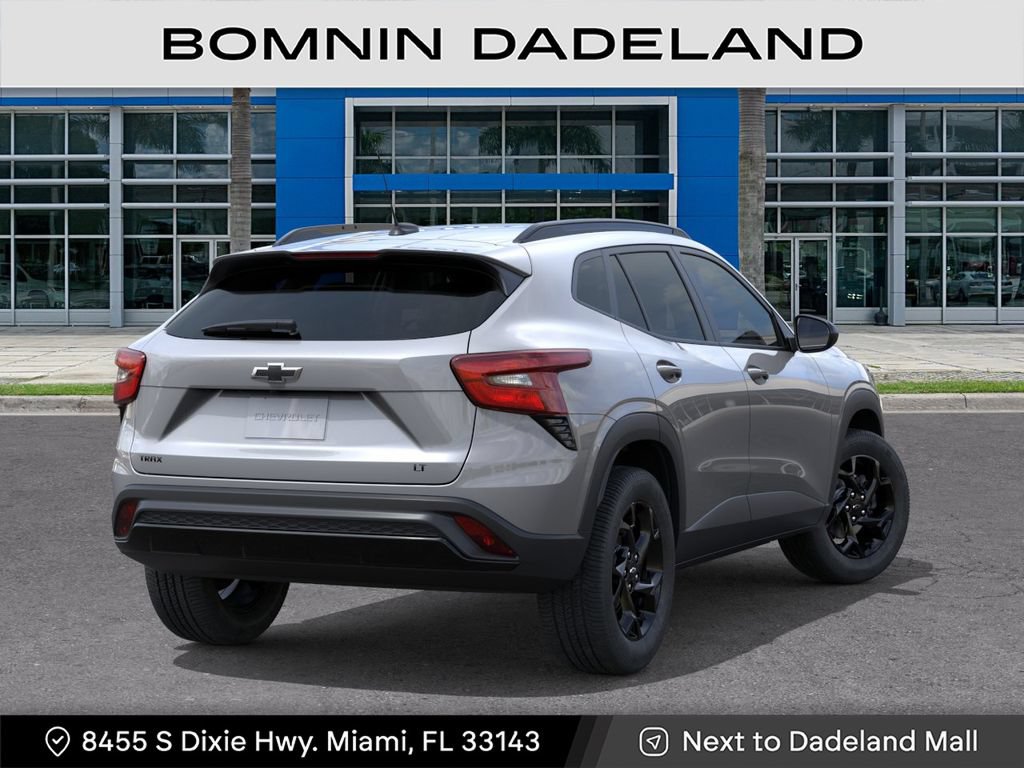 New 2026 Chevrolet Trax LT w/ Midnight Edition FWD image 5