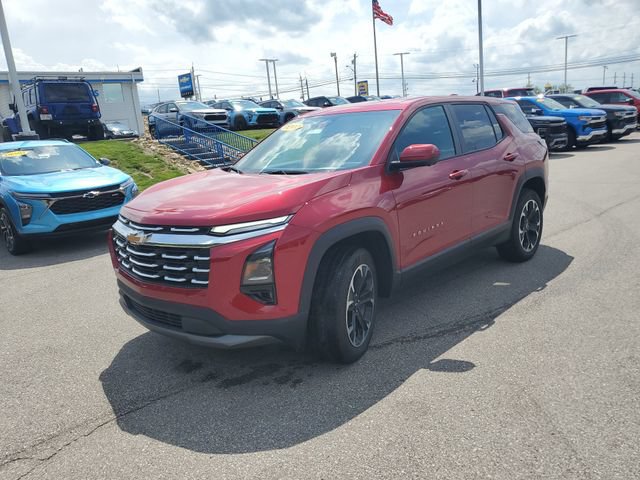 New 2026 Chevrolet Equinox LT w/ Convenience Package II AWD/4WD image 2