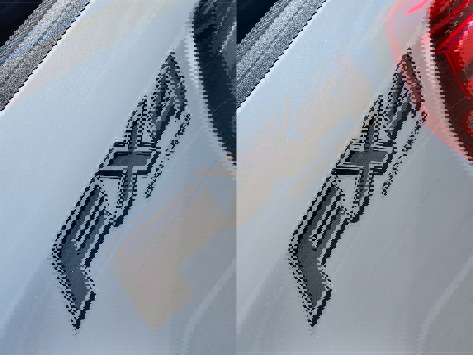 Used 2025 Ford F150 Lariat w/ Equipment Group 501A Mid image 19