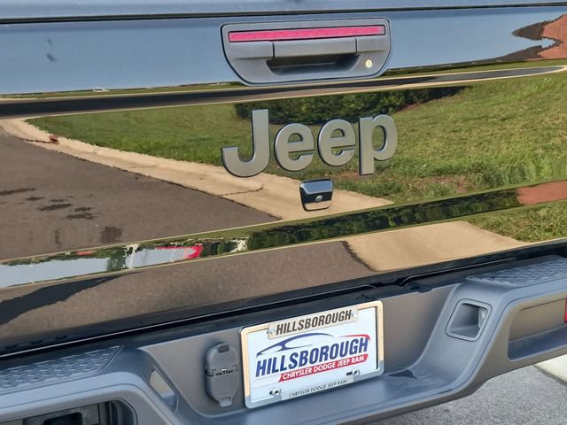 Used 2024 Jeep Gladiator Sport AWD/4WD image 22