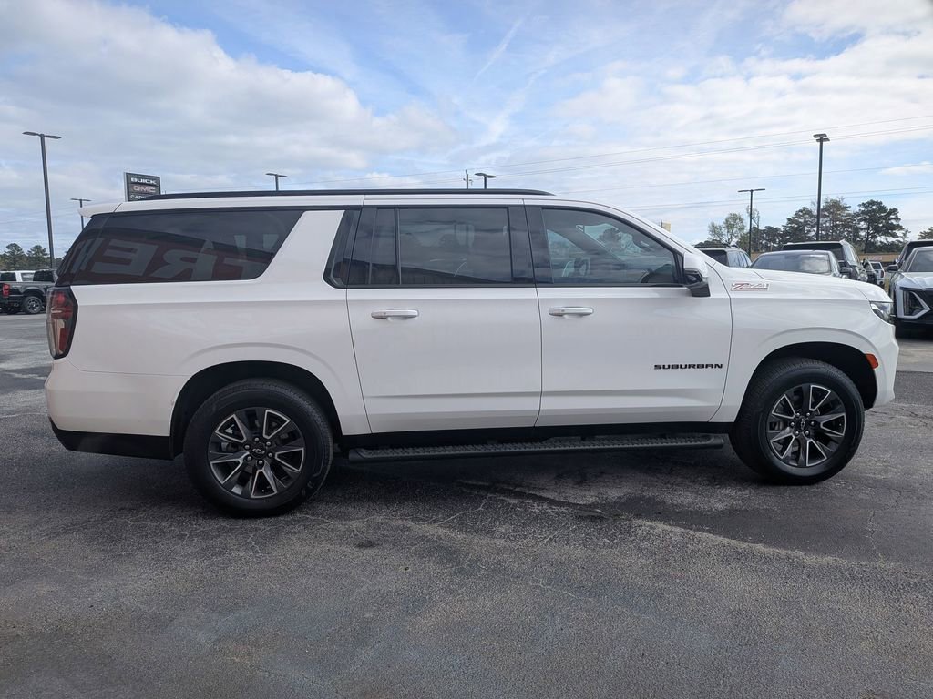 Used 2021 Chevrolet Suburban Z71 w/ Luxury Package image 6