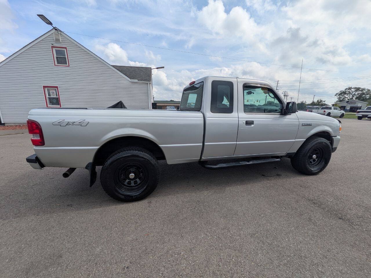 Used 2011 Ford Ranger XLT AWD/4WD image 8