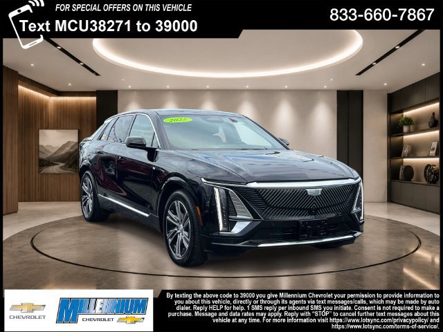 Used 2025 Cadillac Lyriq Luxury RWD image 1