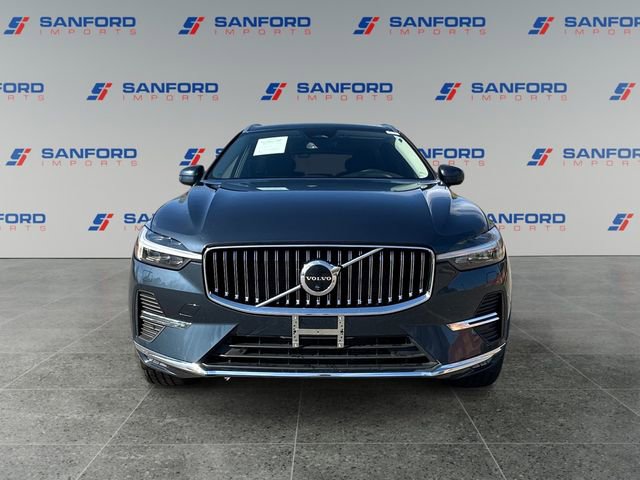 Used 2023 Volvo XC60 B5 Plus w/ Climate Package AWD/4WD image 8