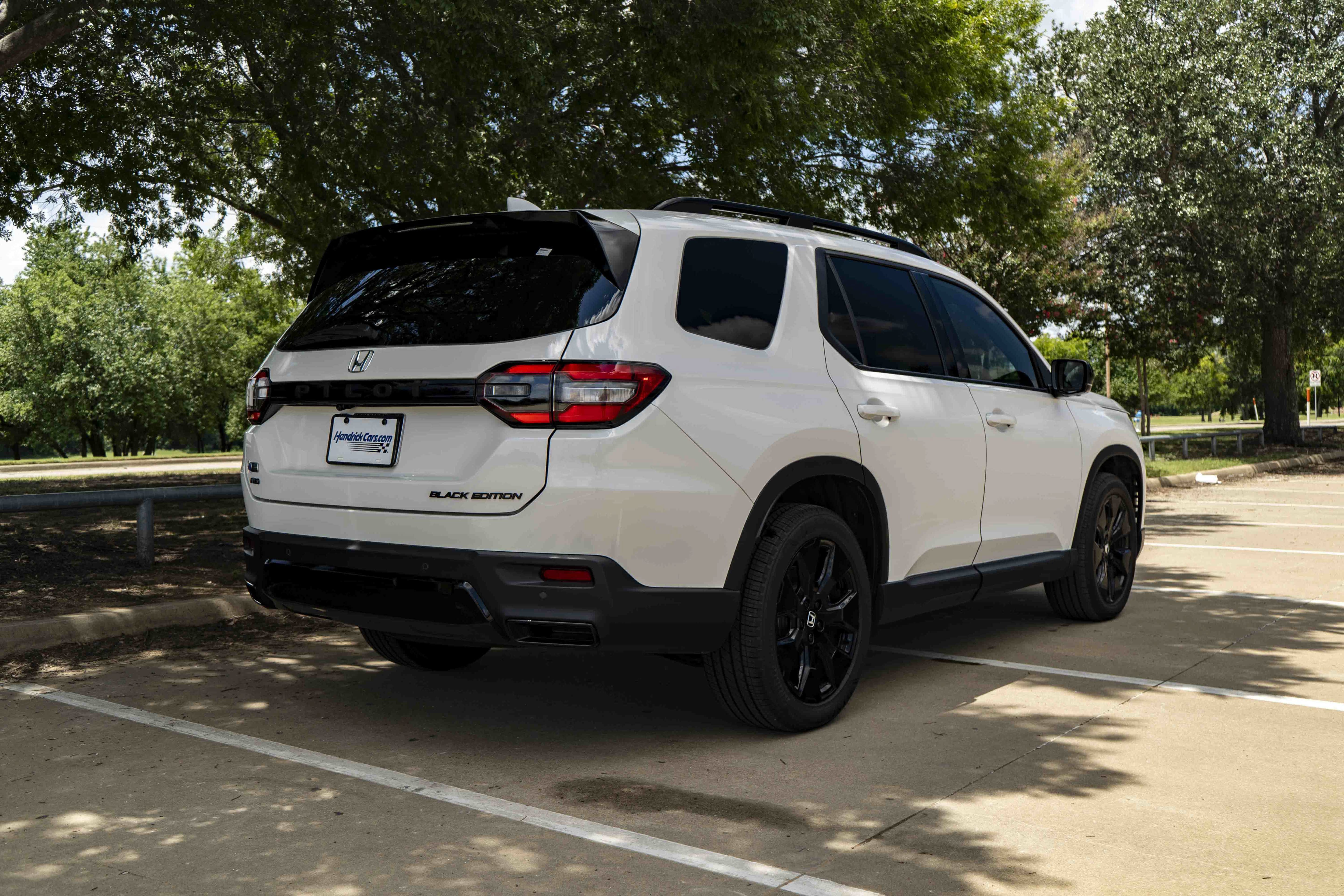 Used 2026 Honda Pilot Black Edition image 9