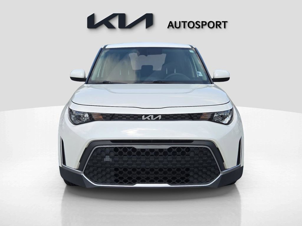 Certified 2023 Kia Soul LX image 2