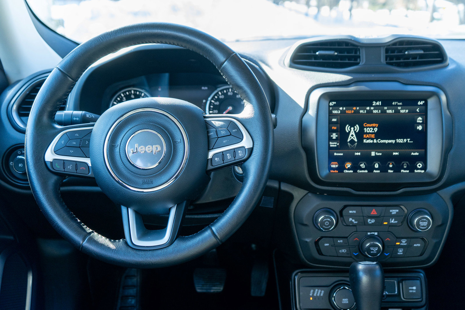 Used 2023 Jeep Renegade Limited w/ Limited Elite Group image 12