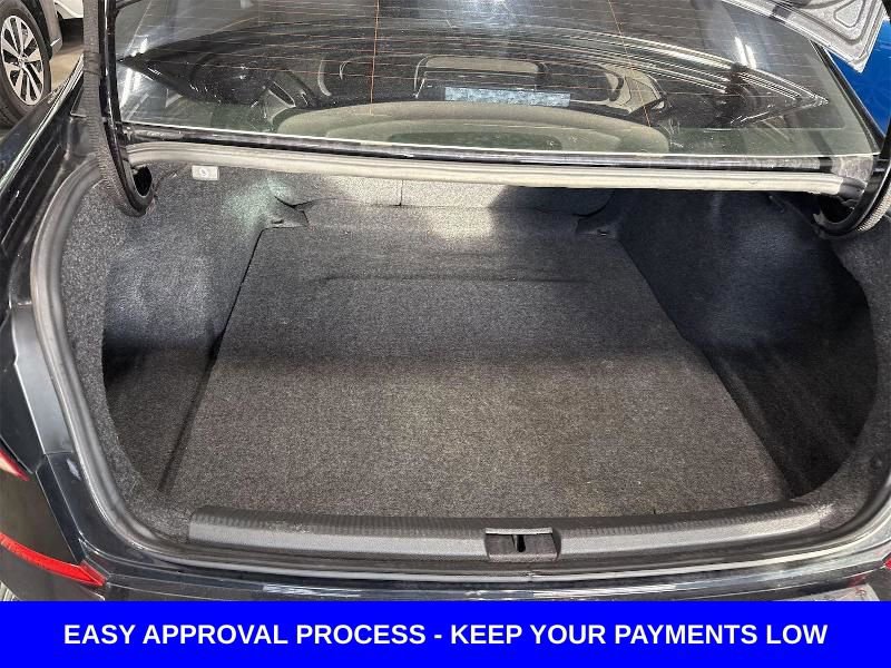 Used 2021 Volkswagen Passat 2.0T SE image 6