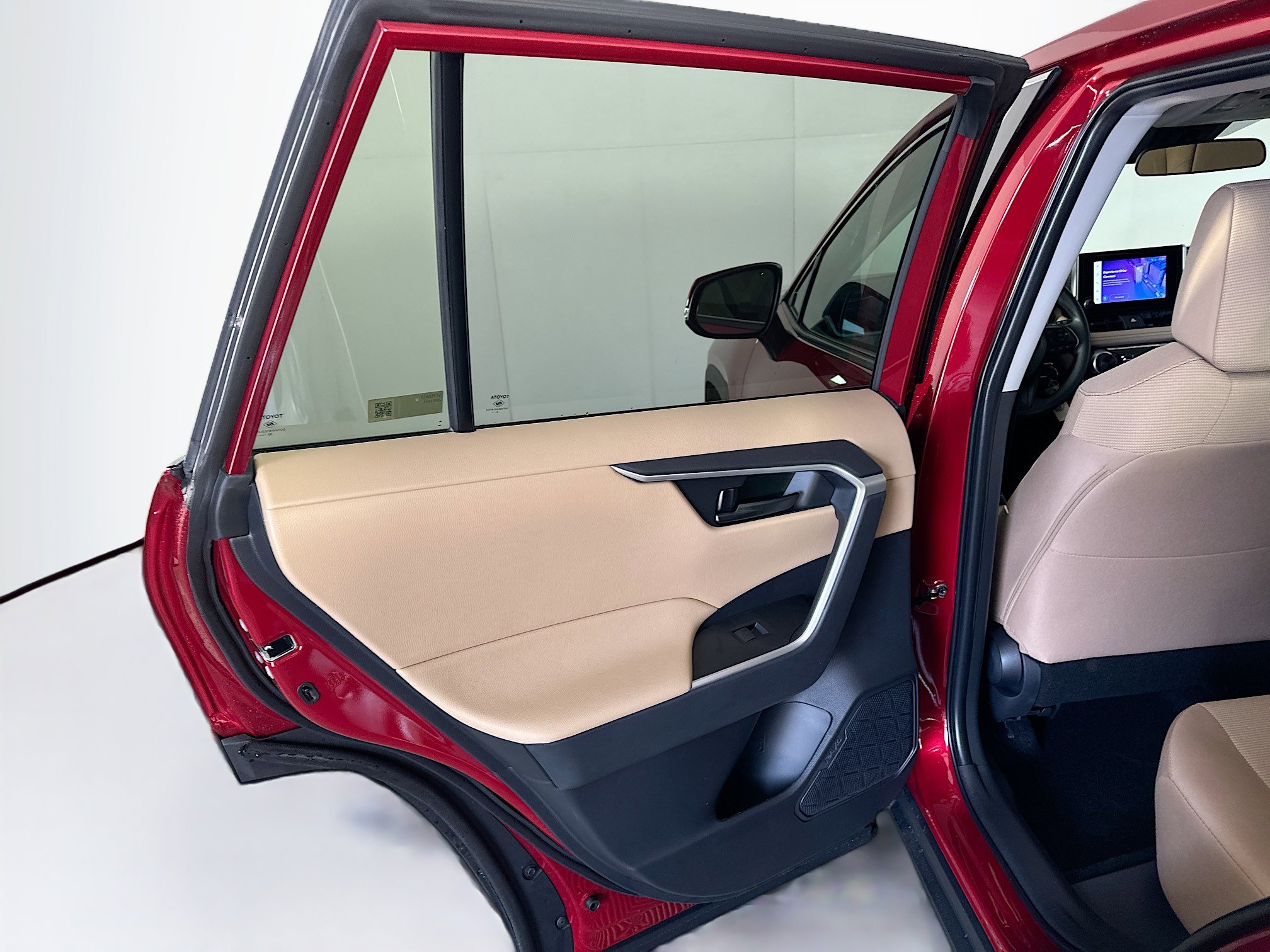 Used 2025 Toyota RAV4 LE image 26