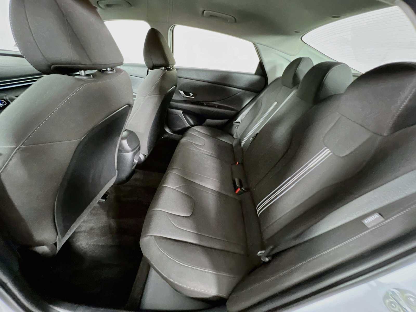 Certified 2024 Hyundai Elantra SEL FWD image 24