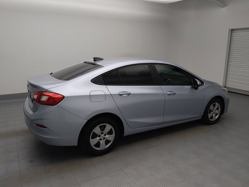 Used 2018 Chevrolet Cruze LS image 10