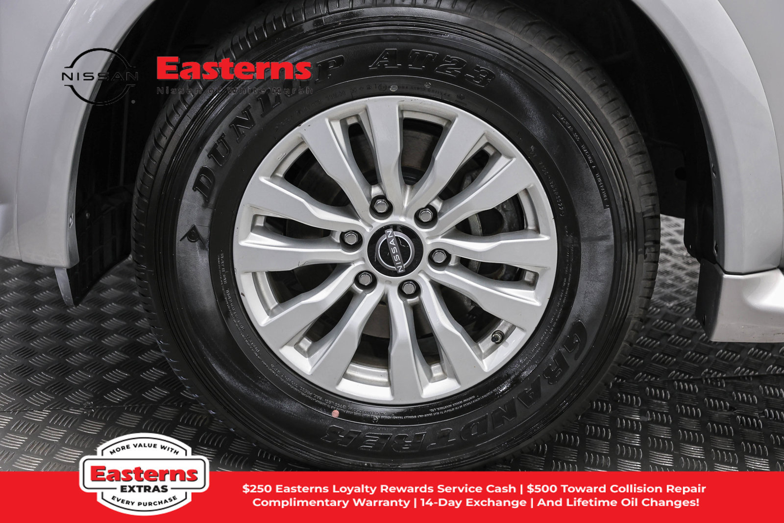 Used 2023 Nissan Armada SV AWD/4WD image 33