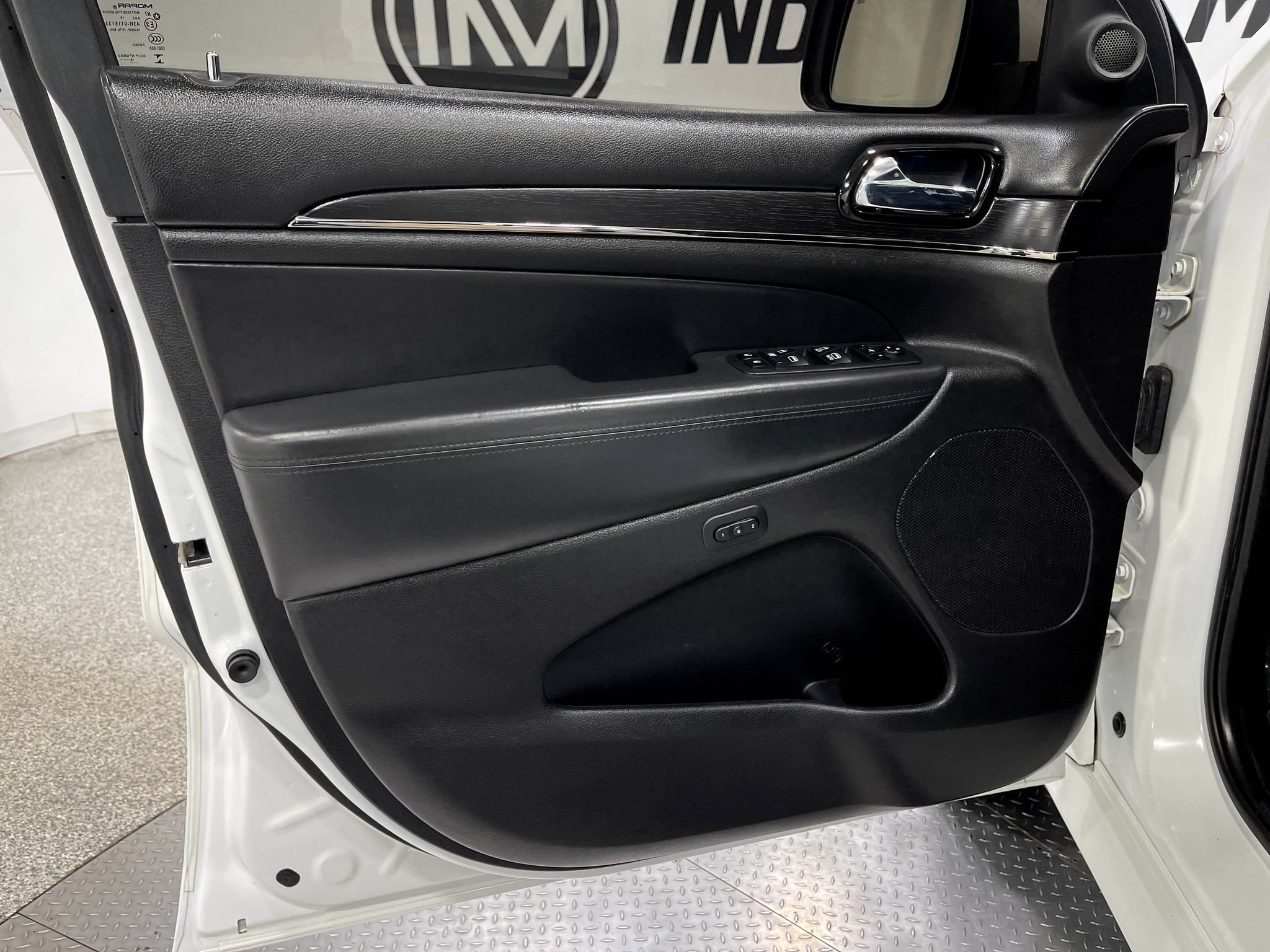Used 2020 Jeep Grand Cherokee High Altitude AWD/4WD image 15
