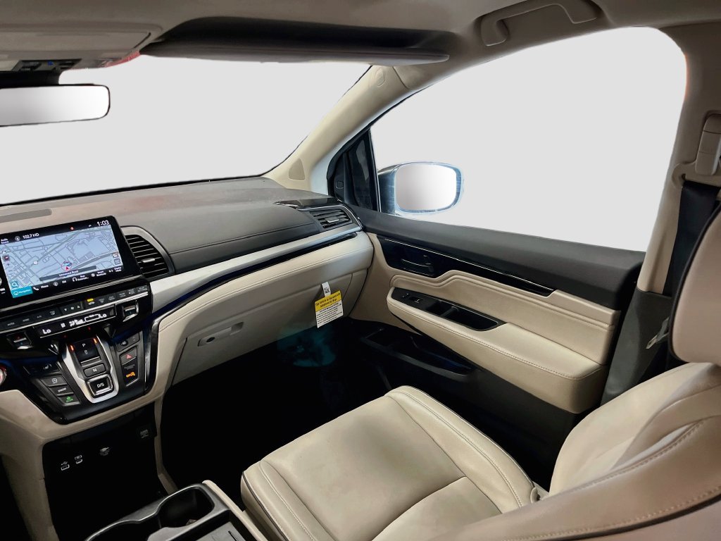 Used 2025 Honda Odyssey Touring image 25