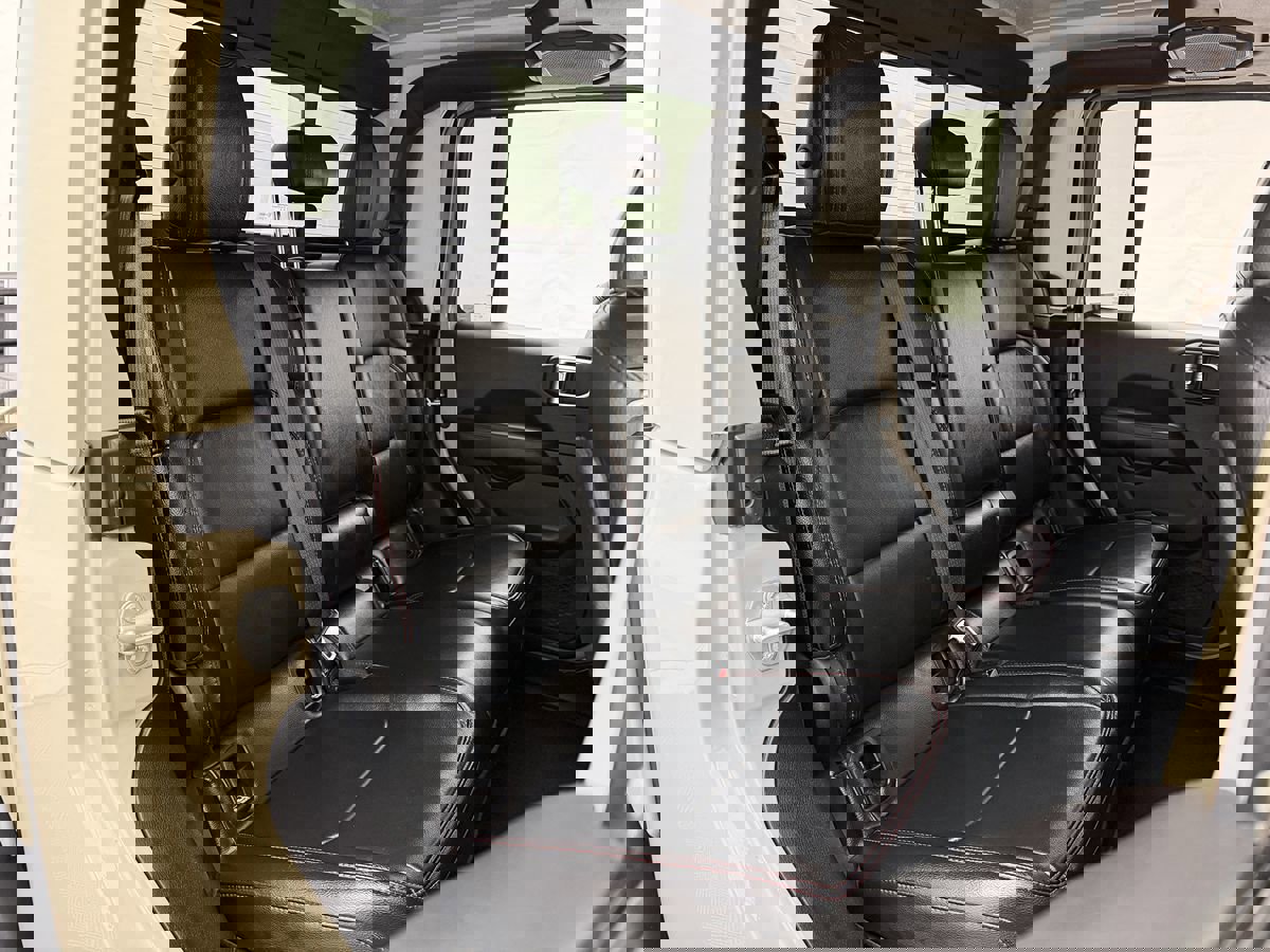 Used 2022 Jeep Gladiator Rubicon w/ LED Lighting Group image 28