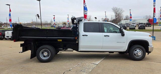 New 2026 Chevrolet Silverado 3500 W/T w/ WT Convenience Package image 7