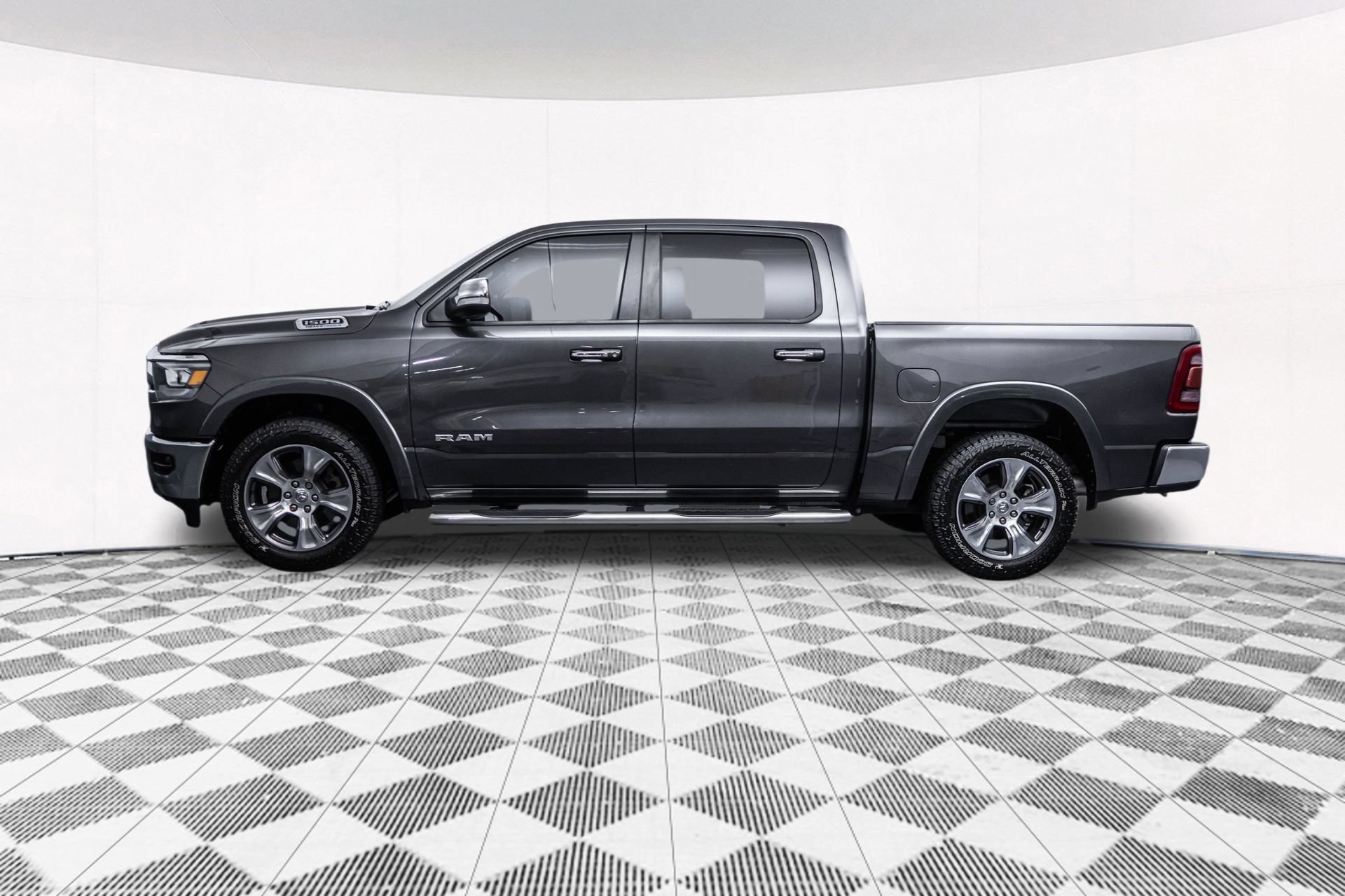 Used 2022 RAM 1500 Laramie RWD image 7