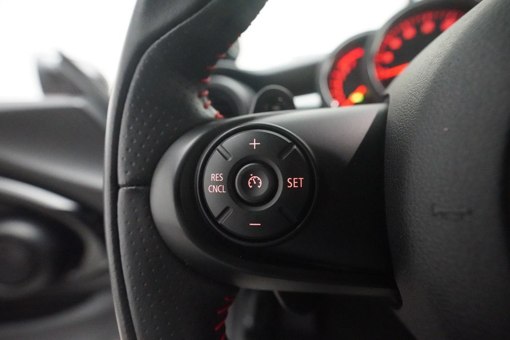 Used 2019 MINI Cooper S w/ Premium Package FWD image 17