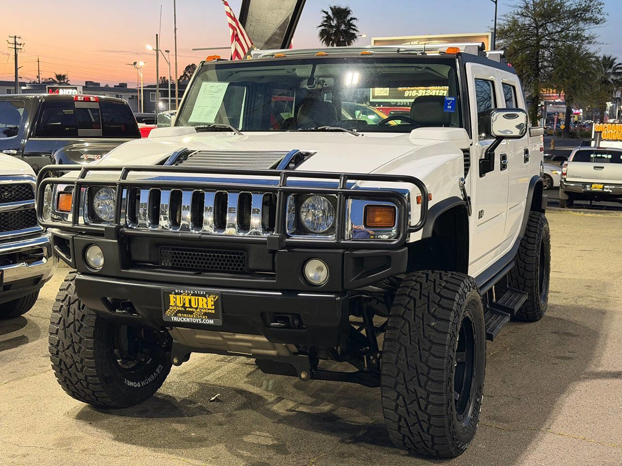 Used 2005 HUMMER H2 SUT w/ Preferred Equipment Group AWD/4WD image 49