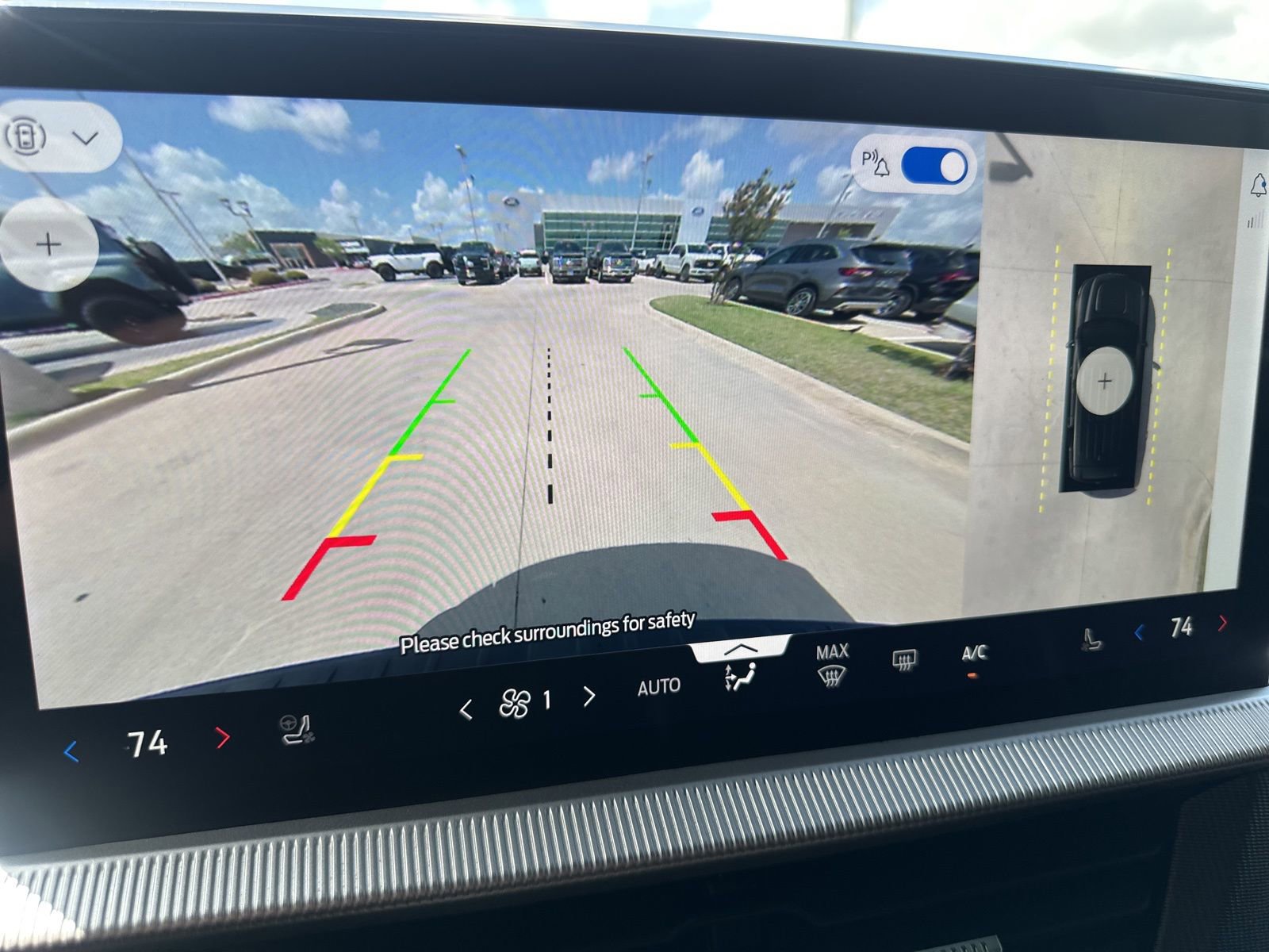 Used 2025 Ford Explorer ST image 21