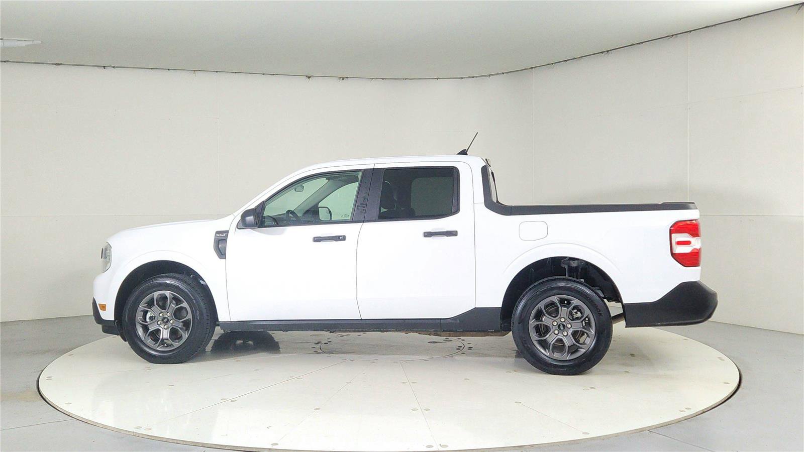 Used 2024 Ford Maverick XLT w/ Equipment Group 300A Standard image 4