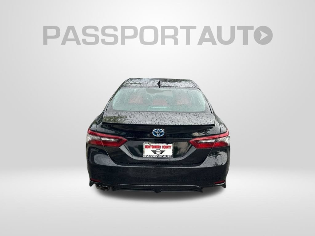Used 2021 Toyota Camry XSE w/ Cold Weather Package FWD image 7