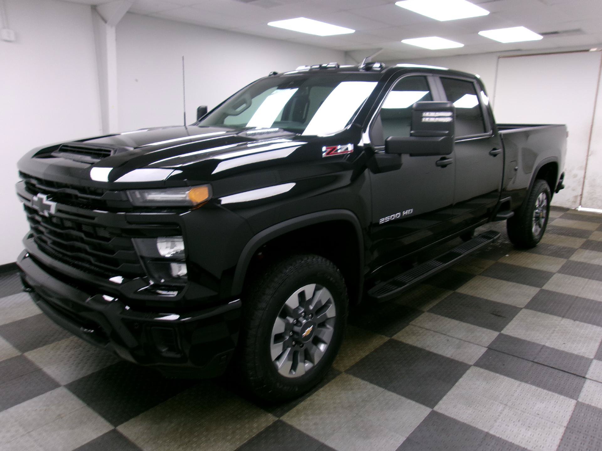 New 2026 Chevrolet Silverado 2500 Custom w/ Custom Value Package