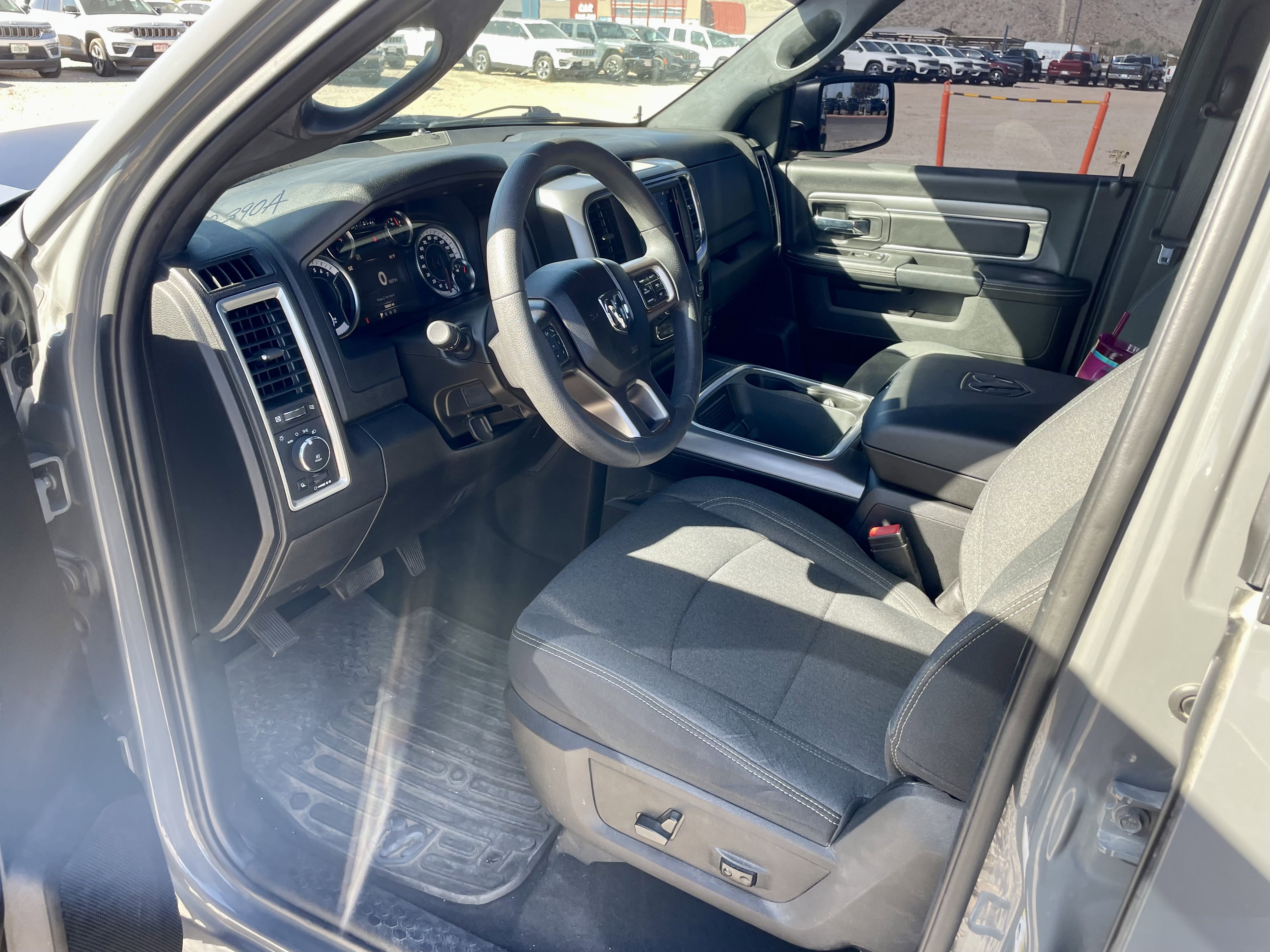 Used 2022 RAM 1500 Classic Warlock w/ Ceramic Gray Warlock Package RWD image 10
